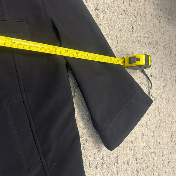 Lululemon size 4 short flair sleeved jacket neoprene feel great condition - Picture 11 of 13